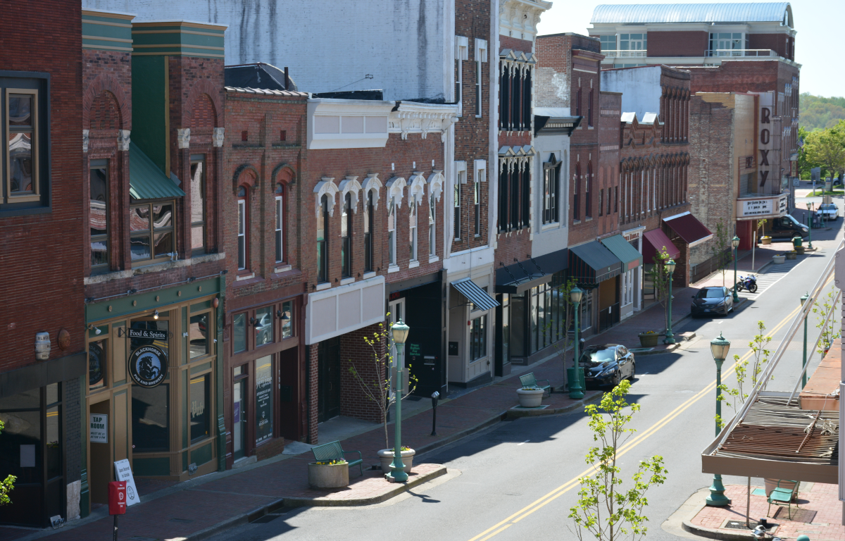 Clarksville-Downtown-Stock-10-1200x768